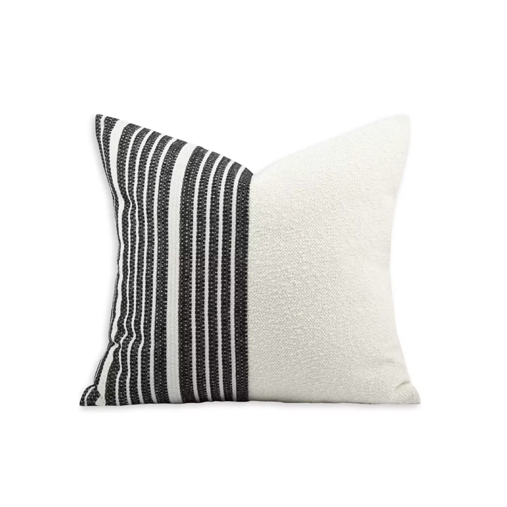 Pillow White/Black (A51000266) United Furniture