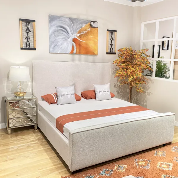 Avery King Bed United Furniture