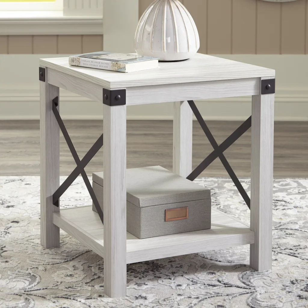 Bayflynn End Table - United Furniture